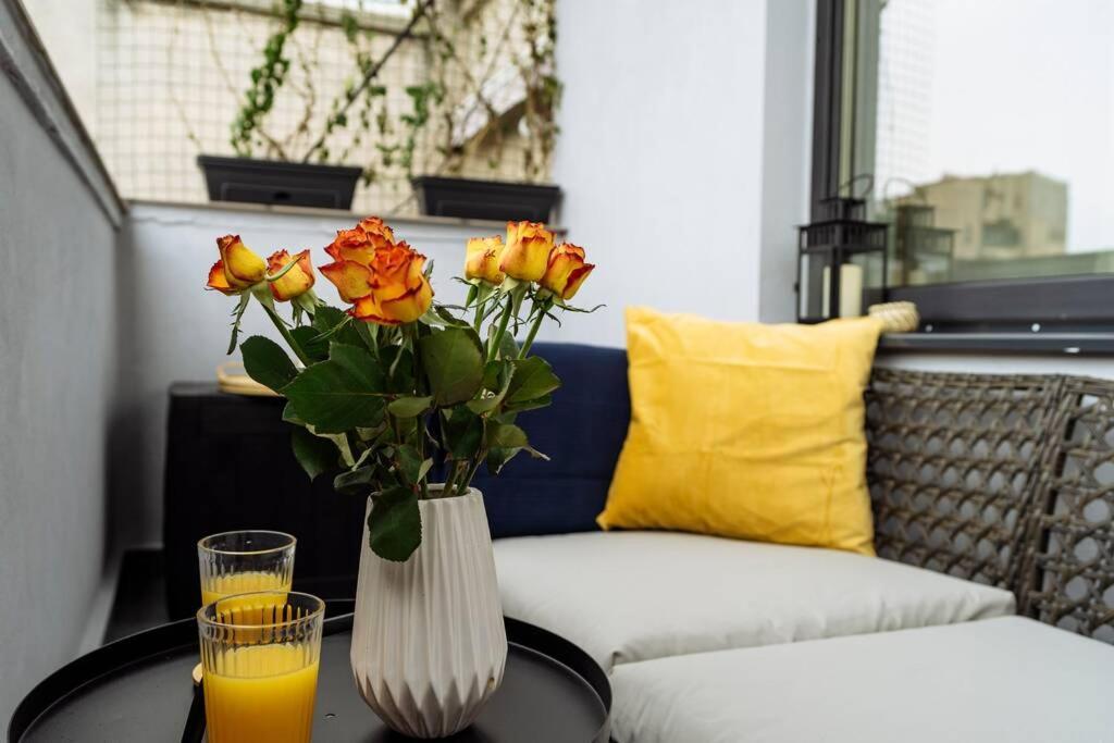 Amazing City View - Terrace+Netflix - City Center Bukarest Exterior foto